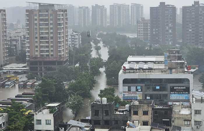 Surat receives highest rainfall in 24 hours, red alert issued for 10 Gujarat districts
