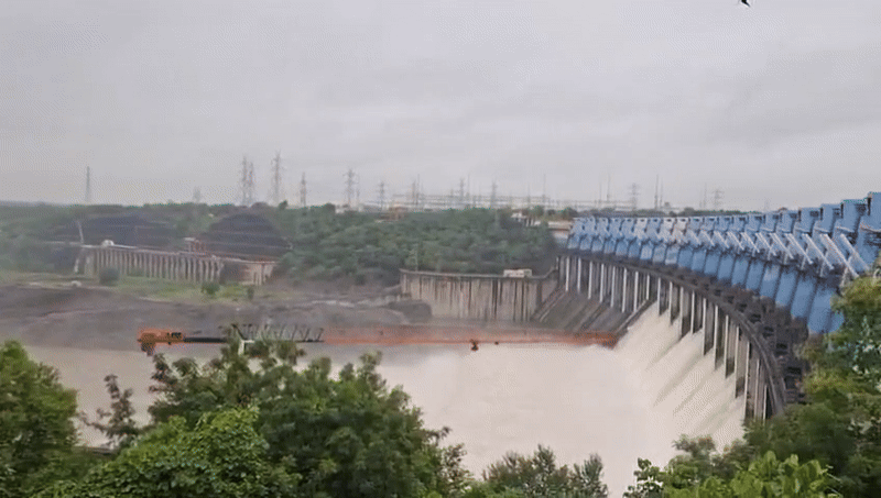 VIDEO: ગુજરાત માટે સારા સમાચાર, MPના ડેમ ઓવરફ્લો થતા નર્મદા ડેમમાં થશે પાણીની આવક, કેચમેન્ટ વિસ્તારમાં એલર્ટ 2 - image