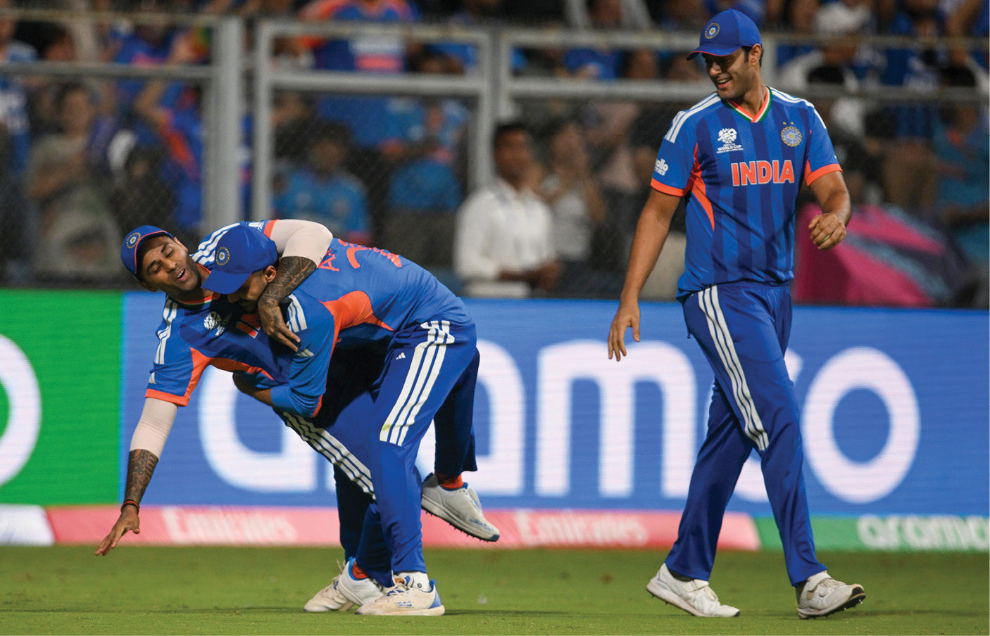 IND vs ENG: ભારતની ફાઈનલમાં એન્ટ્રી, ઈંગ્લેન્ડને હરાવ્યું, હવે 8મી માર્ચે ન્યૂઝીલેન્ડ સામે ટક્કર 6 - image