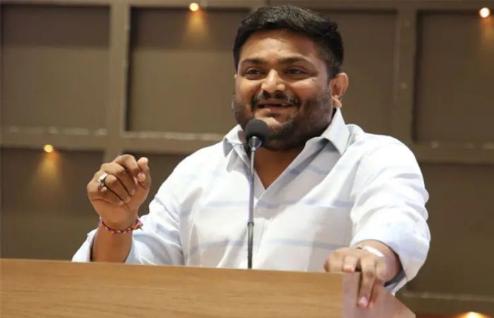 Gujarat withdraws sedition, other serious charges against Patidar leaders