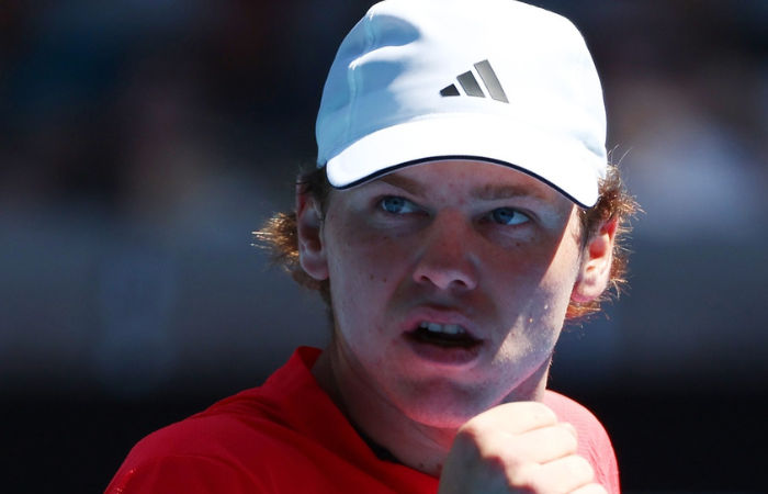 Aus Open: Michelsen serves Tsitsipas opening round exit