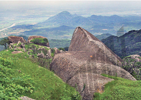 ખનીજ ખોદકામ માટે અરવલ્લીની ગિરિમાળા કપાશે તો ઉત્તર ગુજરાત રણમાં ફેરવાઈ જશે 2 - image