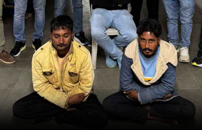 'મદારી ગેંગ'નો પર્દાફાશ, તાંત્રિક વિધિના બહાને સોનાના દાગીના પડાવી લેતી ટોળકીના 2 સાગરીતોને LCBએ દબોચ્યા 1 - image