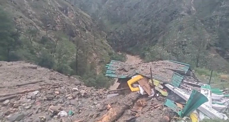 Uttarkashi cloudburst 8 9 labourers missing; rescue ops underway
