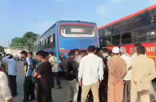 પાલનપુરમાં ST સ્ટેશન પર બસમાં યુવકનો આપઘાતનો પ્રયાસ, પોલીસ દોડતી થઈ 3 - image