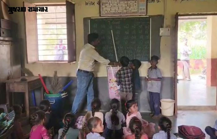 છોટા ઉદેપુરઃ મધ્યાહન ભોજન માટે બાળકો બીજી સ્કૂલે જવા મજબૂર, 72 વિદ્યાર્થી વચ્ચે એક જ શિક્ષક! 2 - image