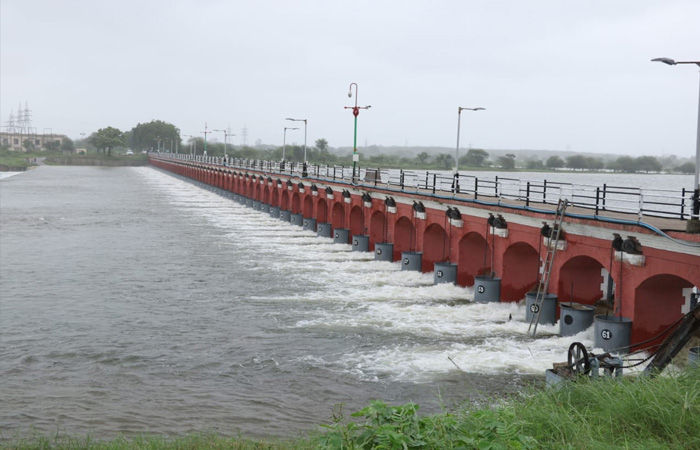 ધોધમાર વરસાદની આગાહી : વડોદરાના ઉપરવાસમાં વરસાદથી આજવાની સપાટી વધી : વધીને 211.45 ફૂટ થઈ 1 - image