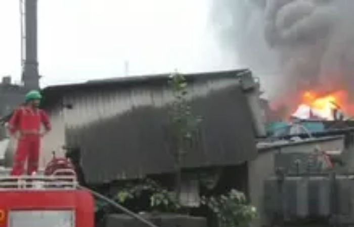 Massive fire at Bardoli factory 2 workers dead at least 15 injured