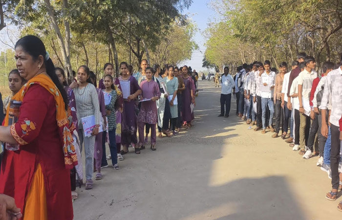 હળવદમાં ધો.10ના 2254 અને ધો.12ના 1854 વિદ્યાર્થીઓ પરીક્ષા આપી 1 - image