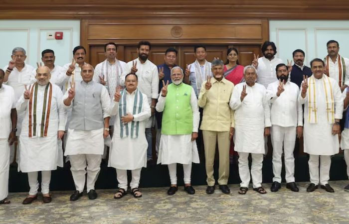 કેન્દ્રીય મંત્રીમંડળમાં વધુમાં વધુ કેટલા મંત્રી બનાવી શકાય, જાણો મંત્રીઓના પ્રકાર અને તેમની જવાબદારીઓની સંપૂર્ણ માહિતી 1 - image