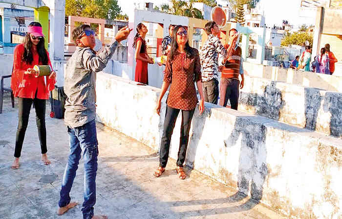શહેર અને જિલ્લામાં વાસી ઉતરાયણે પણ રસિયાઓએ પતંગ ચગાવી મજા માણી 1 - image