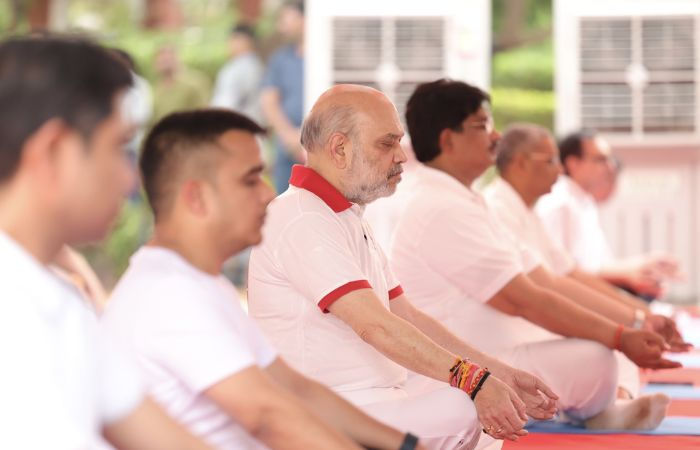 Union HM Shah leads International Day of Yoga celebrations at Ahmedabad's Prahladnagar Garden