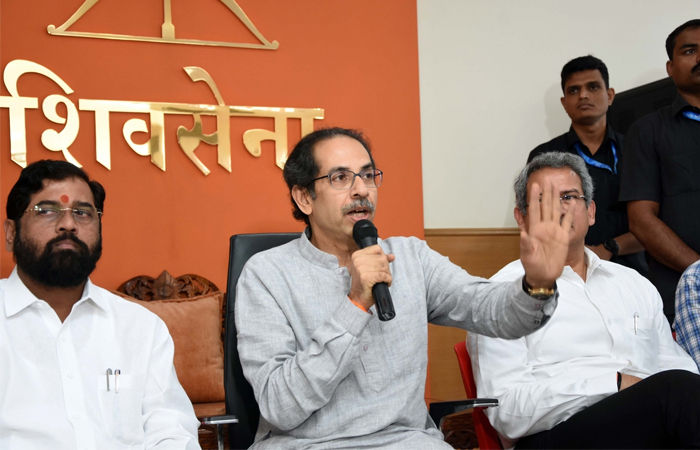 'જેને જવું હોય તે રાજીનામું આપે', ઉદ્ધવ જૂથની ખુલ્લી ચેતવણી.