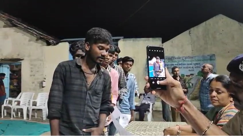 અમરેલીના જીરા ગામની મહિલા સરપંચની અનોખી પહેલ, ક્રાઇમ ઘટાડવા શરૂ કર્યો સુરક્ષાનો નવો અધ્યાય 2 - image