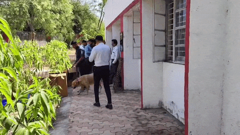 ગુજરાતના મોટાભાગના જિલ્લામાં પાસપોર્ટ-પોસ્ટ ઓફિસને બોમ્બથી ઉડાવી દેવાની ધમકી 2 - image