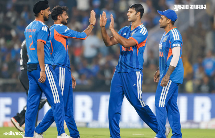 ન્યૂઝીલેન્ડ સામેની મેચમાં ટીમ ઈન્ડિયાના ઓલરાઉન્ડર અક્ષર પટેલને ઈજા, ટી20 વર્લ્ડ કપ રમવા પર લટકતી તલવાર 1 - image