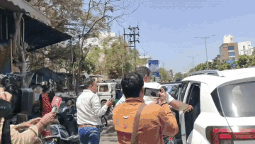 વડોદરા સ્થાનિક ચૂંટણીમાં મોટો ખેલ, બે દિવસથી ગુમ કોંગ્રેસી ઉમેદવાર કનુ પ્રજાપતિએ ઉમેદવારી પાછી ખેંચી 2 - image