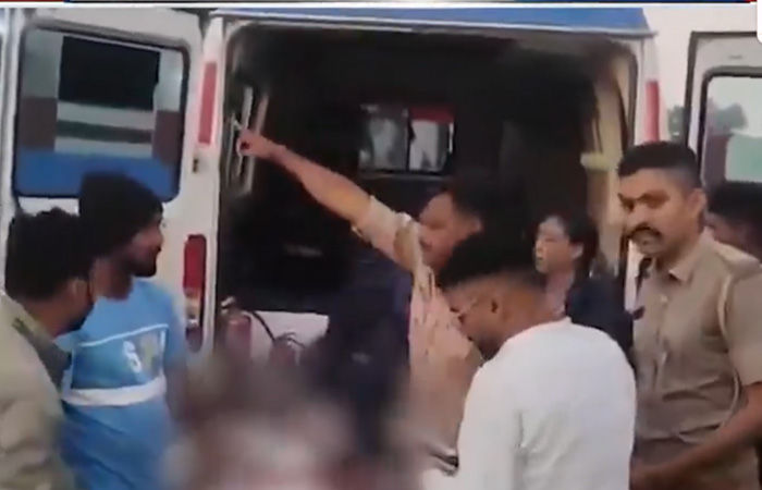 દાંતામાં પોલીસ-ફોરેસ્ટ અધિકારીની ટીમ પર પથ્થર અને તીર-કામઠાંથી હુમલો, 45થી વધુ જવાન ઘાયલ 4 - image