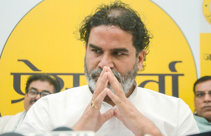 બિહારમાં મતદાન પહેલા જ પ્રશાંત કિશોરને ઝટકો, મુંગેરના ઉમેદવાર સંજય સિંહના કેસરિયા 1 - image