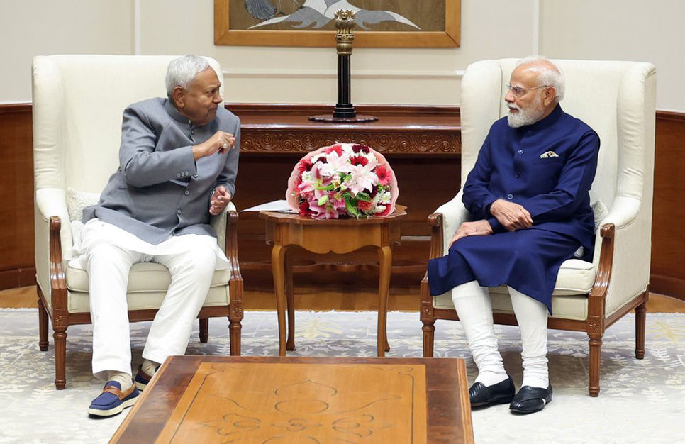 અચાનક દિલ્હી પહોંચ્યા નીતિશ કુમાર, PM મોદી સાથે કરી મુલાકાત, જાણો કયા મુદ્દે થઈ ચર્ચા 2 - image