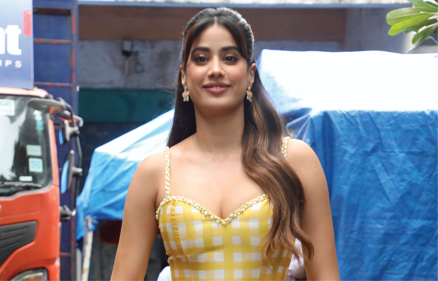 એડલ્ટ સાઇટ પર વાઈરલ થઈ હતી જ્હાન્વી કપૂરની તસવીરો, અભિનેત્રી ખુદ જોઇને ચોંકી! 1 - image