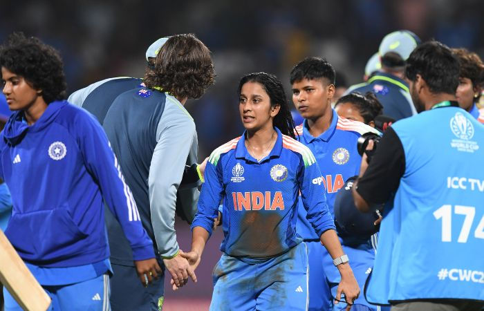 ઐતિહાસિક જીતની ભાવુક ઉજવણી: ધ્રુસકે ધ્રુસકે રડી પડી જેમિમા, મેચ બાદ કહ્યું- માનસિક રીતે પરેશાન હતી 3 - image