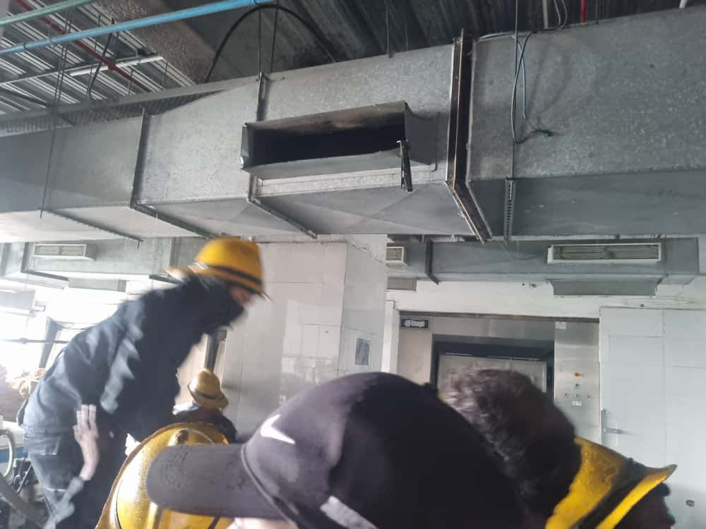 મોટી દુર્ઘટના બનતા ટળી , SVP  હોસ્પિટલની લોન્ડ્રીમાં  આગ લાગતા અફરાતફરી મચી 1 - image