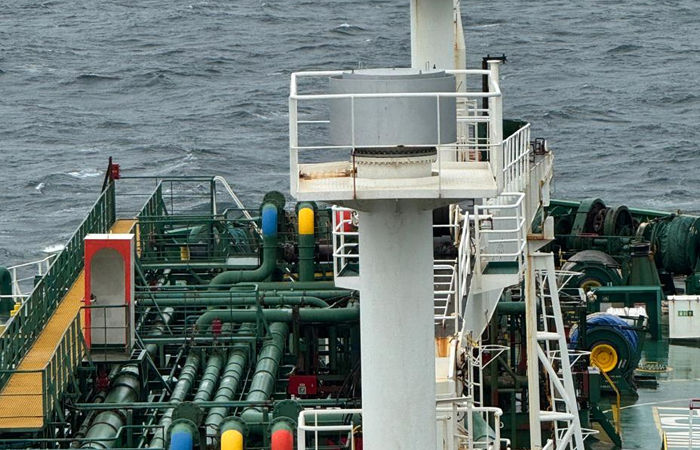 યુદ્ધના સંકટ વચ્ચે 42 હજાર ટન LPG ભરેલું 'જગ વસંત' જહાજ ગુજરાતના કંડલા પહોંચ્યું 1 - image