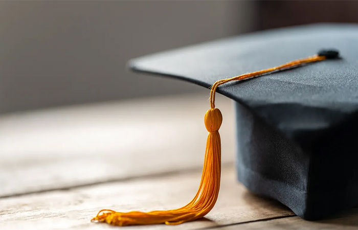 67% અમેરિકન્સના મતે 4 વર્ષની કોલેજનો કોઈ મતલબ નથી, ખર્ચ વધુ અને નોકરીની ગેરંટી નહીં 1 - image