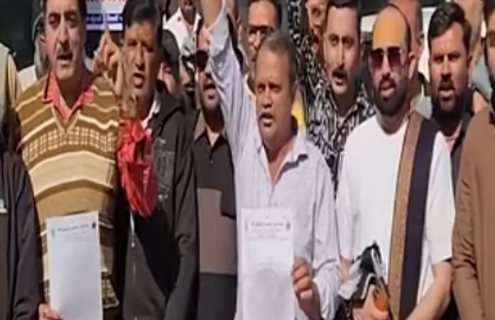 ગુજરાતમાં પણ UGCના વિરોધની આગ ભભૂકી, સવર્ણ સમાજ નારાજ, ભાજપને ફેંક્યો પડકાર 1 - image