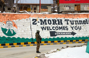 PM Modi arrives in Kashmir to inaugurate Sonamarg tunnel address rally