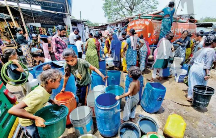 Water crisis hits 1500 in Ahmedabad resettlement colony