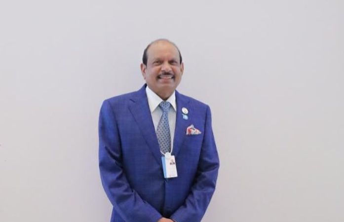 VIDEO: અબજોપતિ હોવા છતાં જાહેર બસમાં મુસાફરી, ભારતીય ઉદ્યોગપતિનો વીડિયો વાઇરલ 1 - image