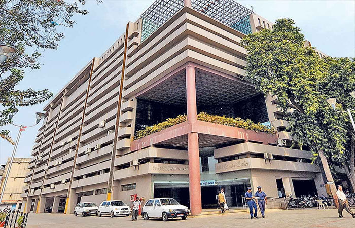 Accounts worth rs 2 lakh crore unaudited in 8 Gujarat municipal corporations 