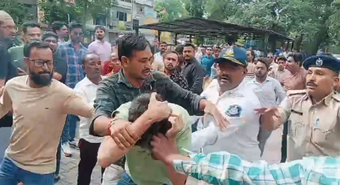 Hit-and-run accused thrashed outside court premises in Ahmedabad