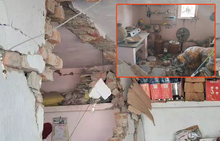 બાવળામાં ગેસ સિલિન્ડરમાં પ્રચંડ બ્લાસ્ટ, બેની હાલત ગંભીર, ત્રણ મકાનોની દિવાલો ધરાશાયી 1 - image