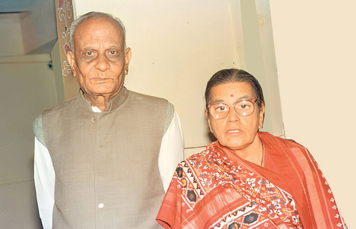 નમ્રતા, ધાર્મિકતા અને માનવસેવાની જીવનભર સાધના કરનાર સ્વ. શ્રી વિમળાબહેન શાંતિલાલ શાહ 2 - image