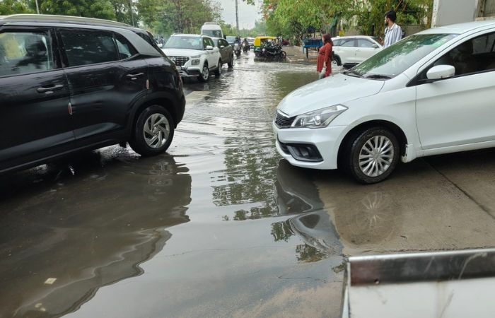 Showers across Ahmedabad disrupt routine red alert issued for these districts on June 18