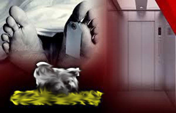 ઊંઘમાં બાથરૃમને બદલે ઘરની બહાર ગયેલા વૃદ્ધનું લિફ્ટની ડક્ટમાં પડતાં મોત 1 - image