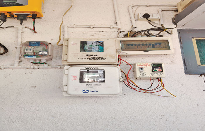 આણંદ શહેરમાં 3,990 પોસ્ટ પેઇડ સ્માર્ટ વીજ મીટર લગાવાયા 1 - image