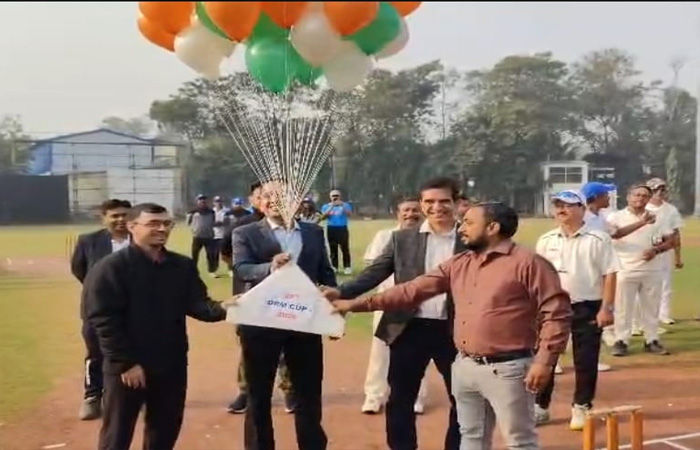 વડોદરામાં ડીઆરએમ કપ 2026 ક્રિકેટ સ્પર્ધાનો આરંભ : પ્રતાપનગરના માધવરાવ સિંધિયા સ્ટેડિયમમાં 16 ટીમોએ ભાગ લીધો 1 - image
